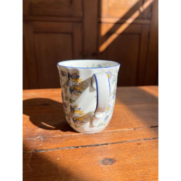 VTG Floral Mug with Swirl & Blue Trim Fine Bone China, Haddon Hall Blue, England - Picture 9 of 10